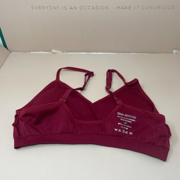 Zeanna Outfitters | Seamless Comfort Wirefree Bralette in Cabernet - Picture 7 of 7
